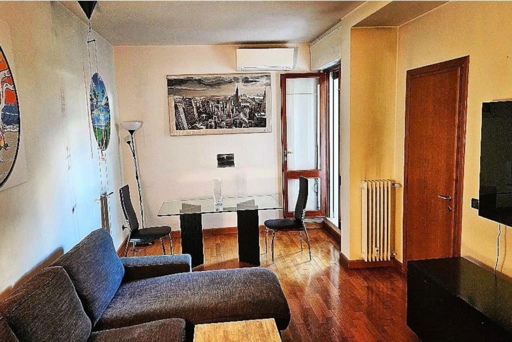 Apartment Two Bedrooms Design In The Heart Of *