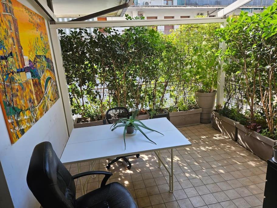 Two Bedrooms Design In The Heart Of Apartment Padova